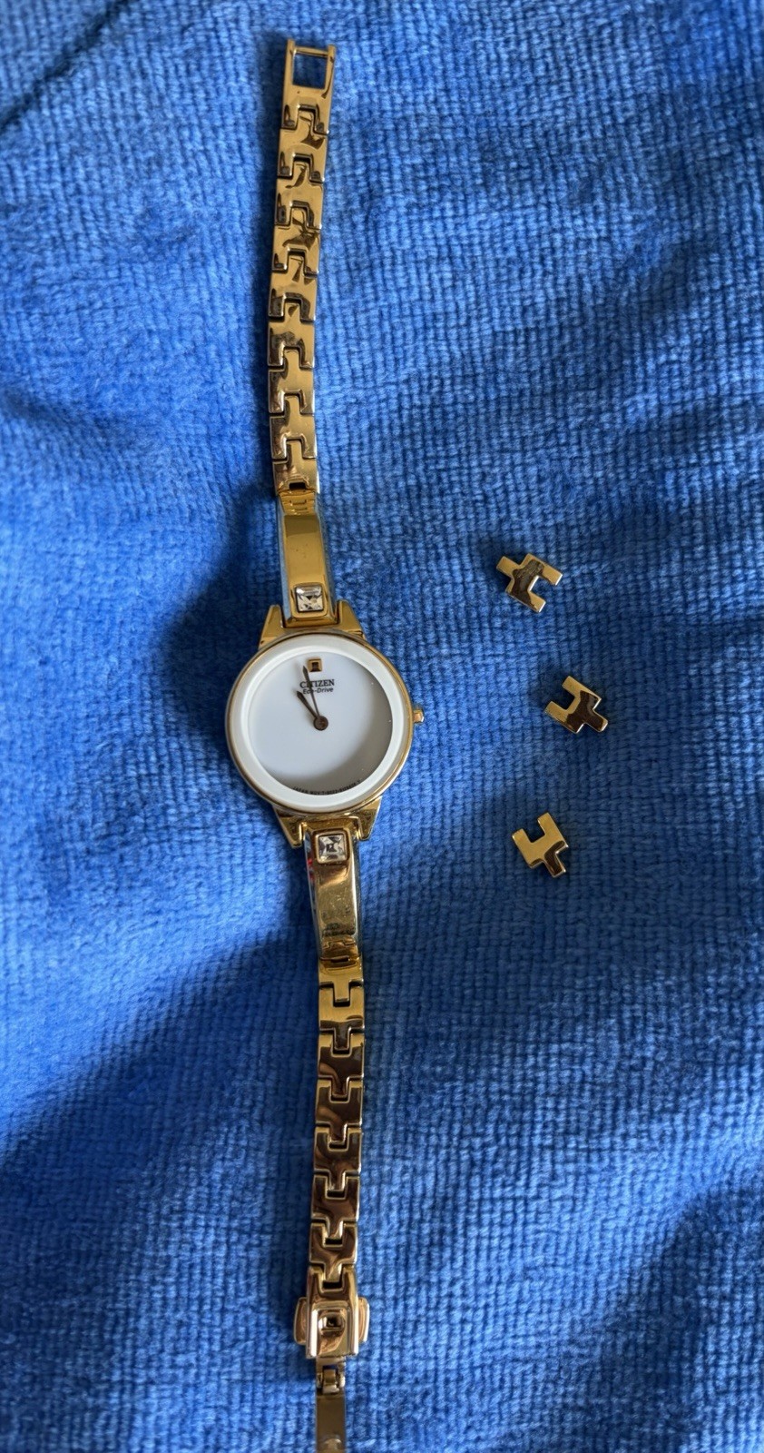 3 watches- citizen, bulova and fossil, great condition