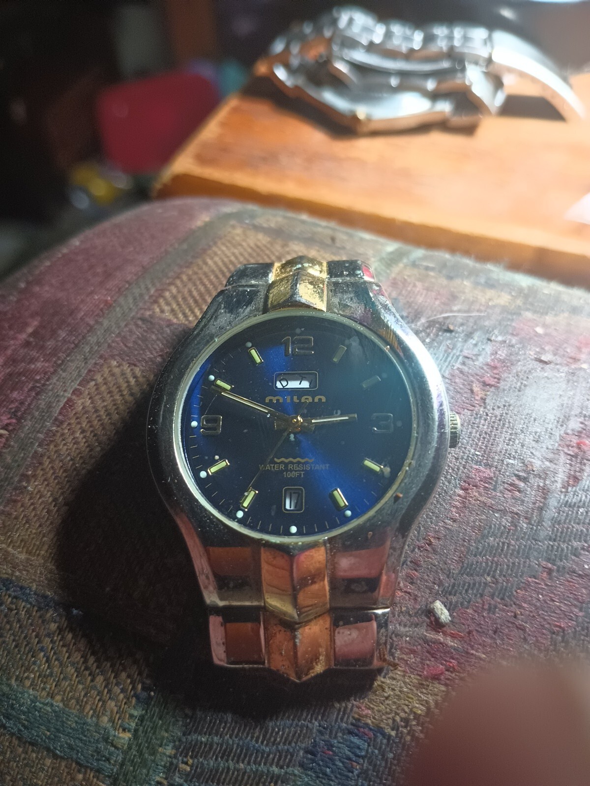 Milan Mens Stainless Steel Quartz Watch 40mm Blue Dial 7.7 Parts Or Repair