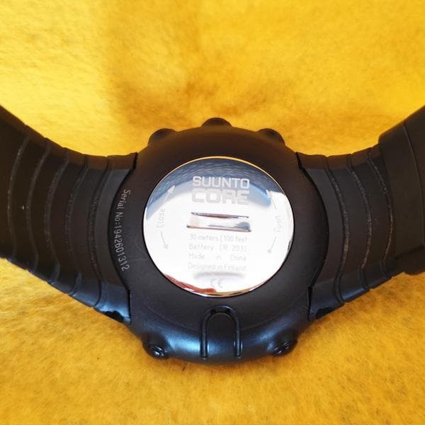 SUUNTO Core Regular Black Outdoor Watch Tested Working From Japan