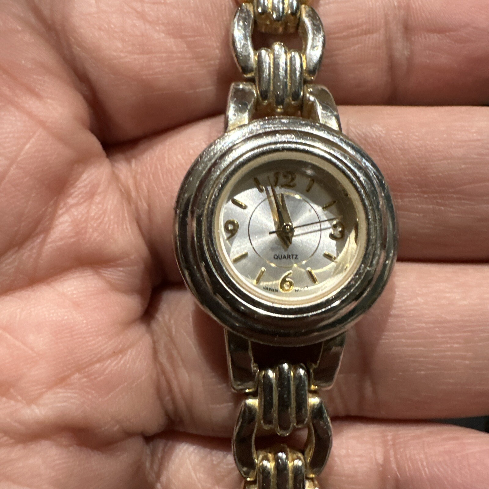 Running Pretty Gold & Silver Tone Ladies Bracelet Quartz Watch Works