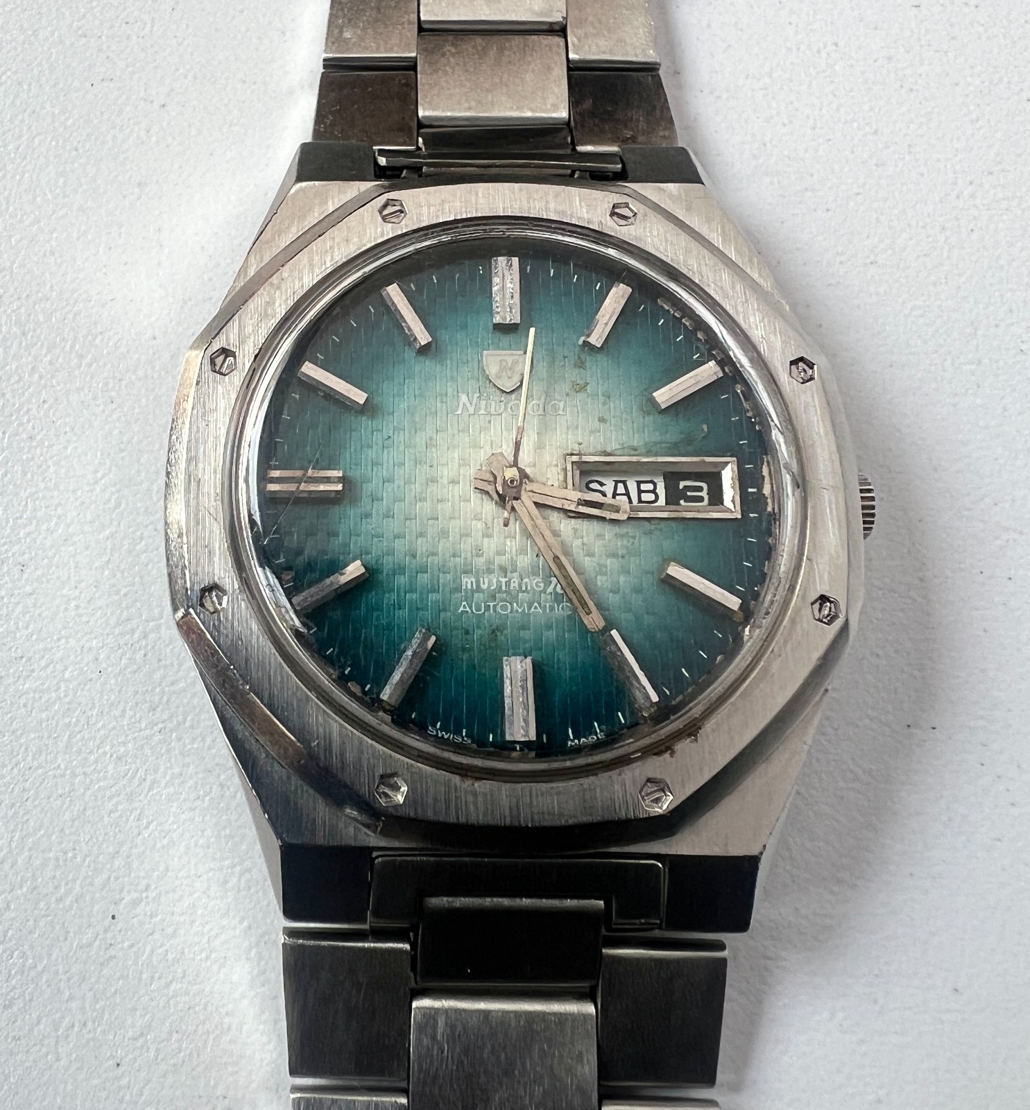 Nivada Grenchen F77 Automatic Watch Royal Oak Mustang 76 Vintage Mens Green Dial
