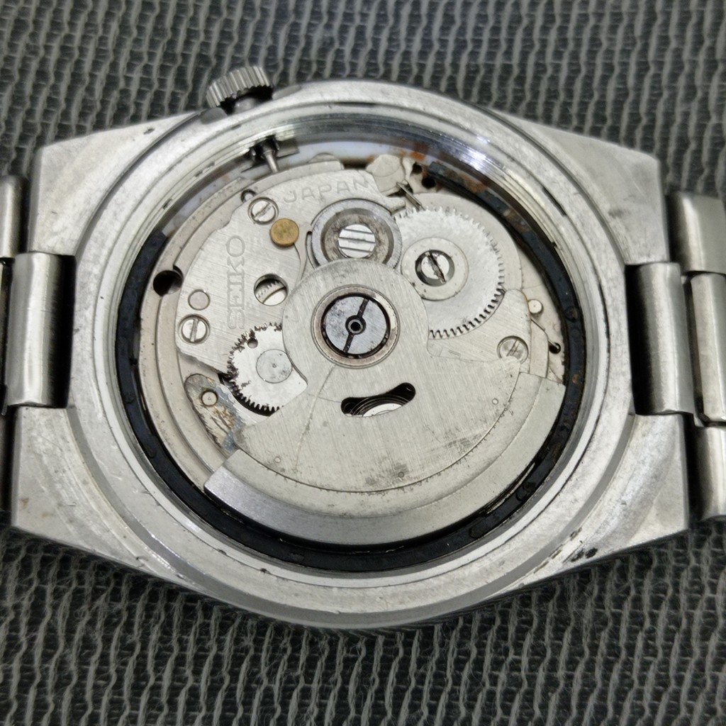GENUINE VINTAGE SEIKO 5 AUTOMATIC 7009A JAPAN MENS BLACK DIAL WATCH a2806-U