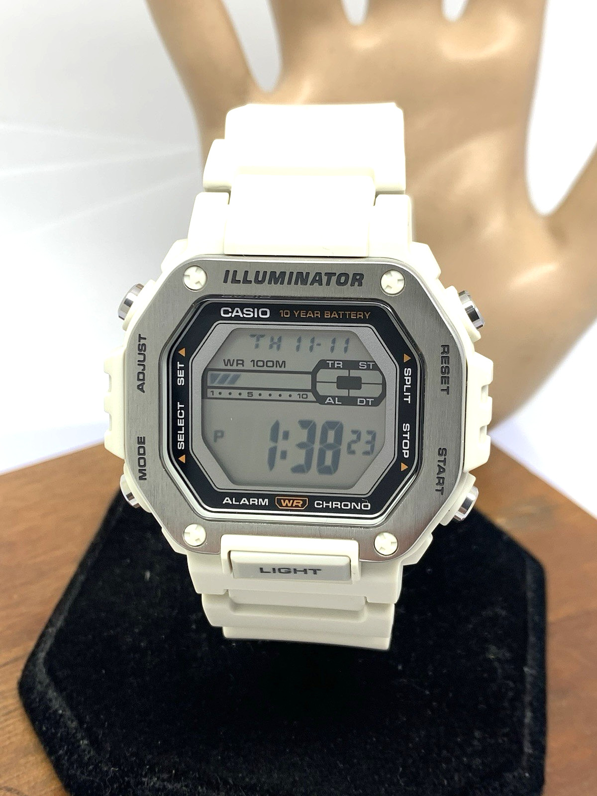 Casio Men’s Watch MWD110H-8AV Off-White Resin Strap Quartz Digital Sport 3517