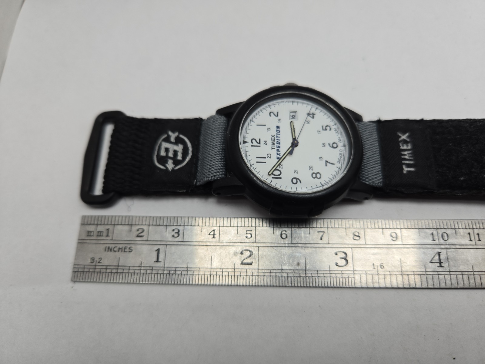 Timex Expedition Camper 38mm White Dial Indiglo Date 100M Mens Watch New Battery