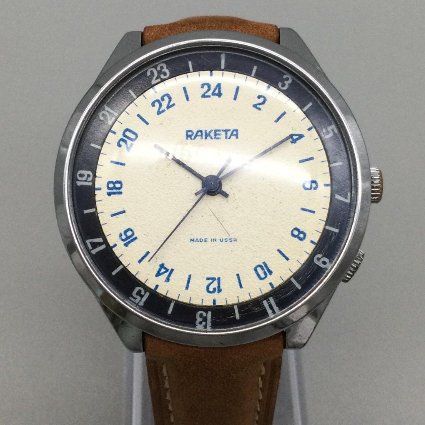 Vintage Raketa Mens Watch 40mm Silver Tone Cream 24 Hour Dial Manual USSR