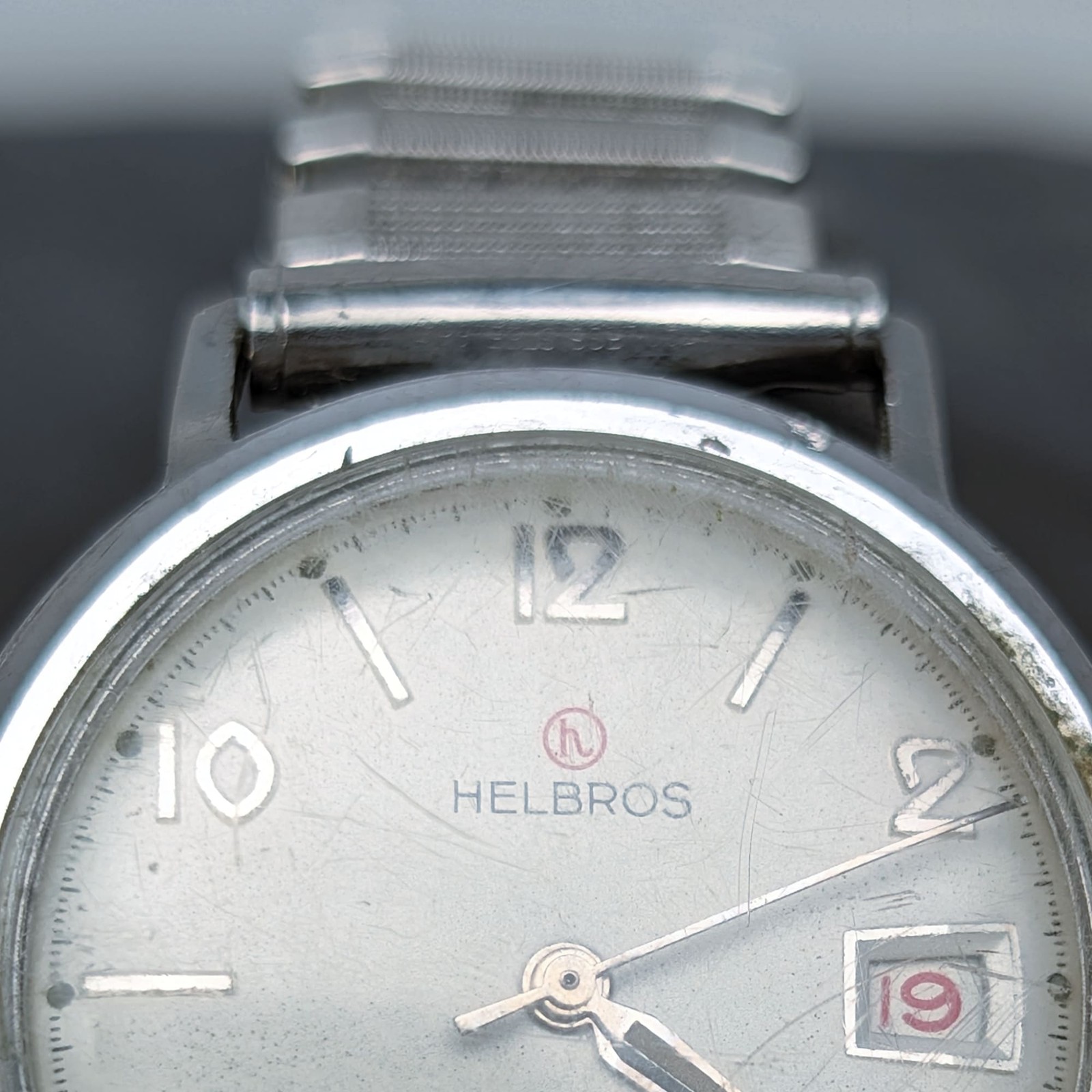 Helbros Invincible silver Mechanical Automatic Watch Swiss 7j 33mm VTG Working