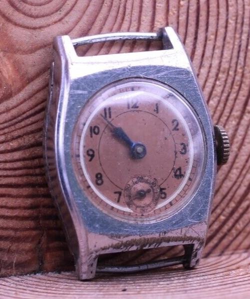ART DECO MEN’S TANK WRIST WATCH 25×35.8mm CASE 15.5mm LUG FOR REPAIR (KM)