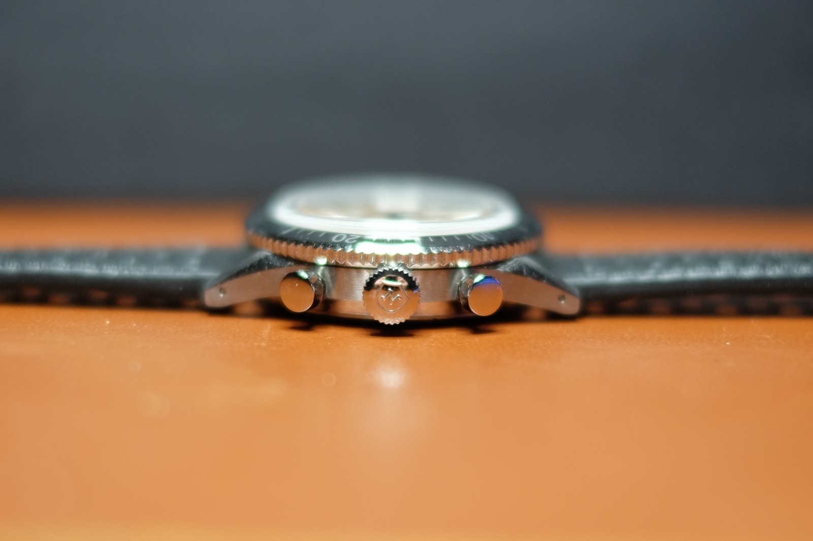 Nivada Grenchen Chronoking Mecaquartz Salmon Watch