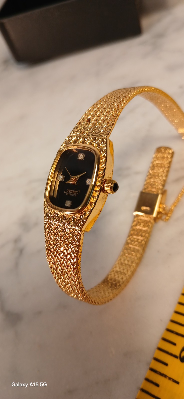 Vintage 90s Ladies Xavier Gold Toned Diamond Onyx Date Quartz Watch untested no6