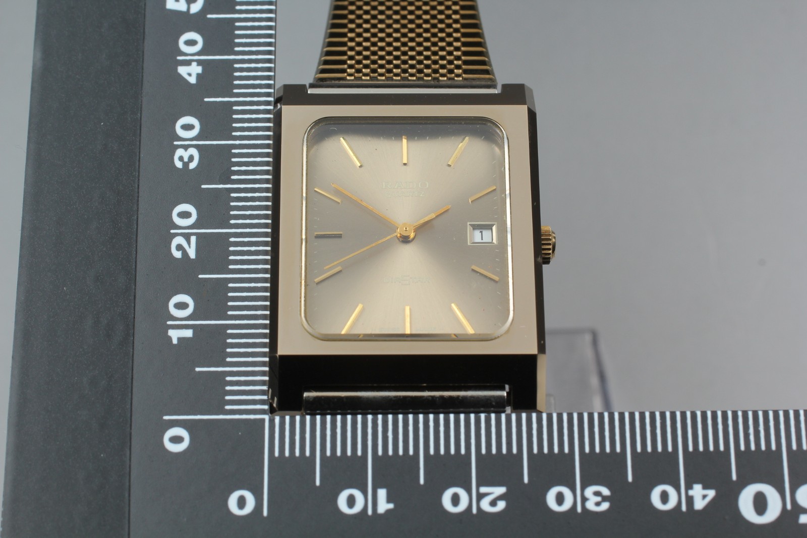 *Near MINT* RADO DIASTAR 711.0096.3 Gold Dial Tank 27mm Men’s Quartz Watch JAPAN
