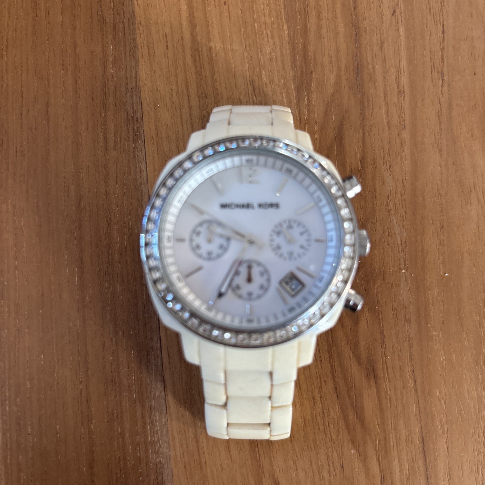 Michael Kors MK-5079 Runway Womens Watch Ceramic Chronograph New Battery 7.25″