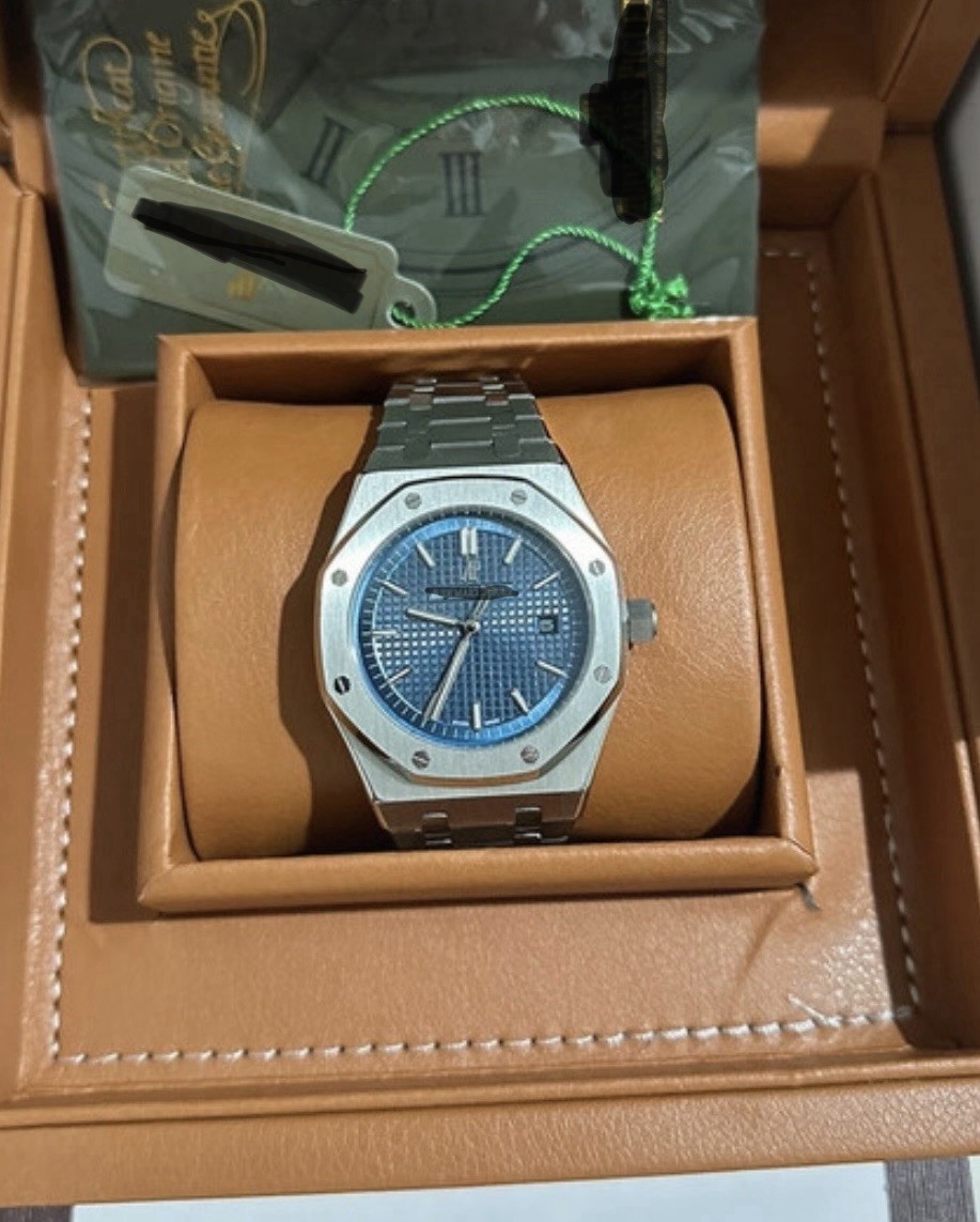 Men’s Classic Stainless Steel Wrist Watch Silver Case With Blue Face- With Box