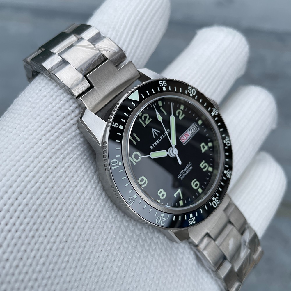 Steeldive Steelflier SF787, Classic Pilot, NH36, Sapphire, Lume, Diving,Bracelet
