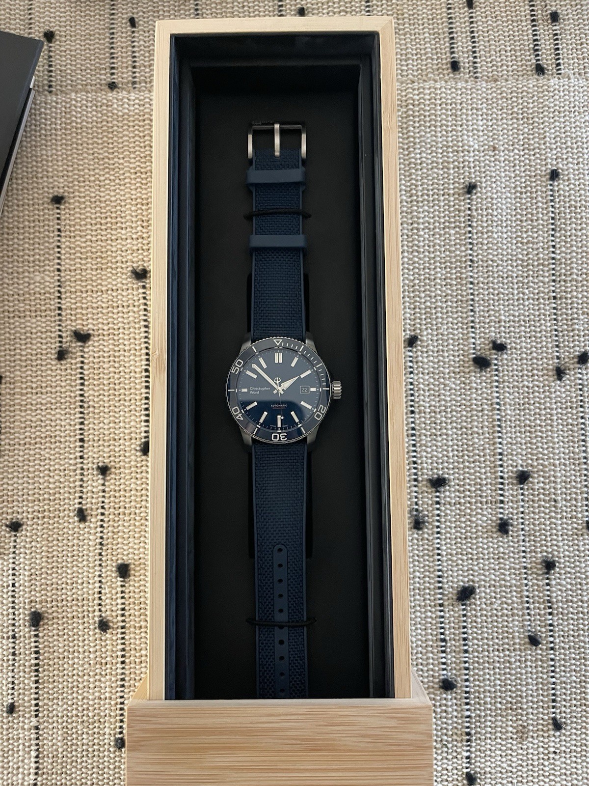 Christopher Ward C60 Trident Pro 600 Blue Dial Auto Diver 600m Date Box Manual