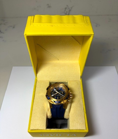 Invicta Venom Lady Women’s Gold Dark Blue Chronograph Watch needs battery