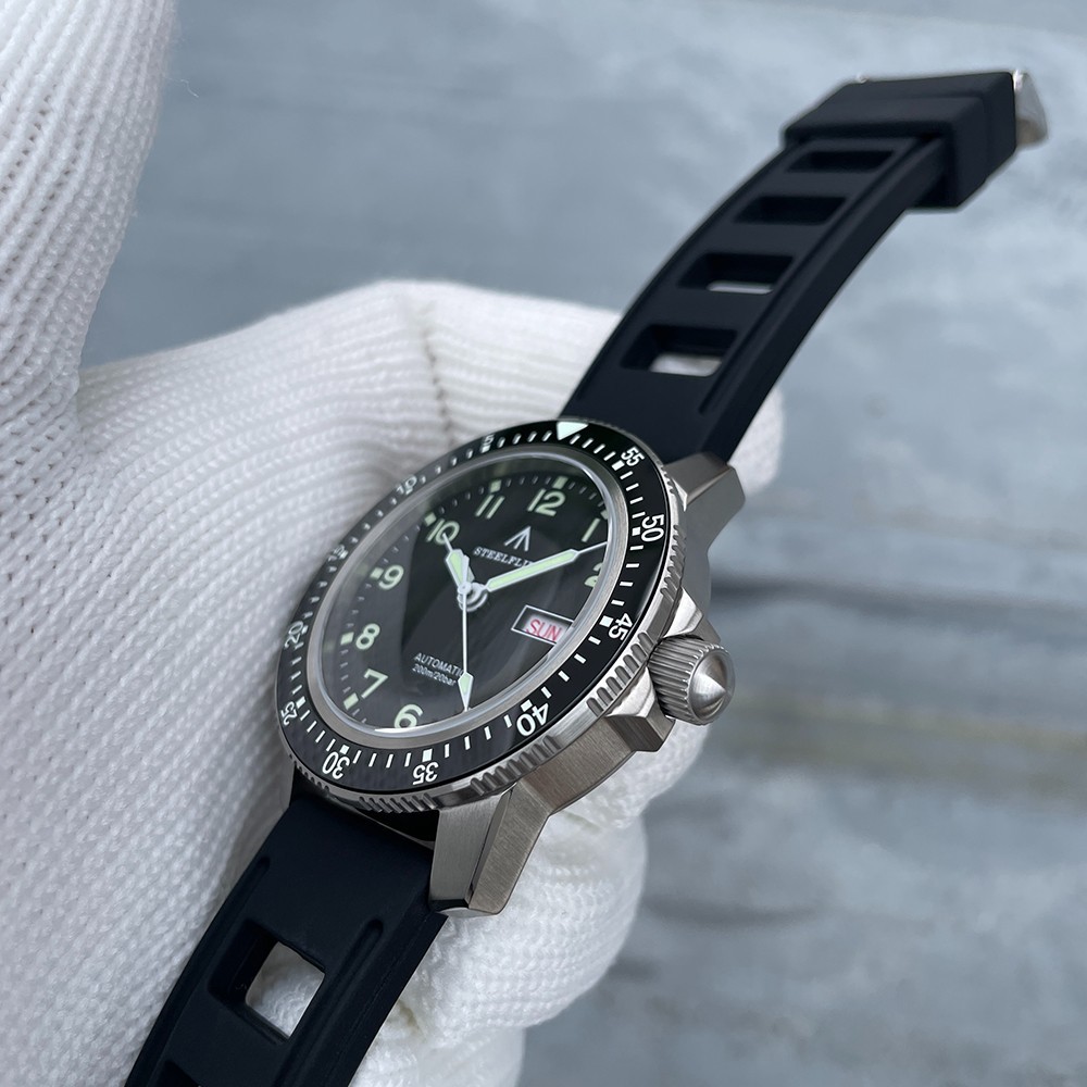 Steeldive Steelflier SF787, Classic Pilot, NH36, Sapphire, Lume, Diving, Rubber