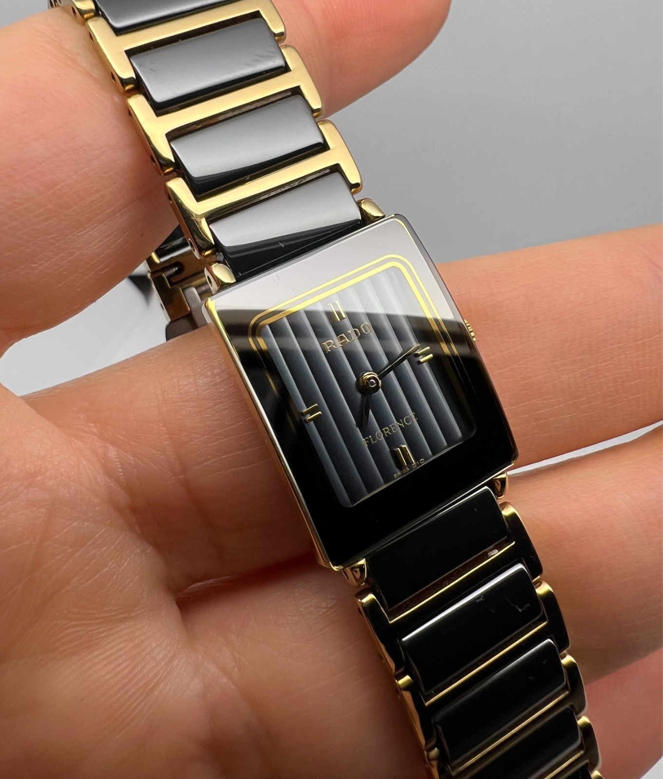 Rado Florence Women’s Watch 18MM 153.3606.2 Ceramic/Gold Quartz With Ceramic
