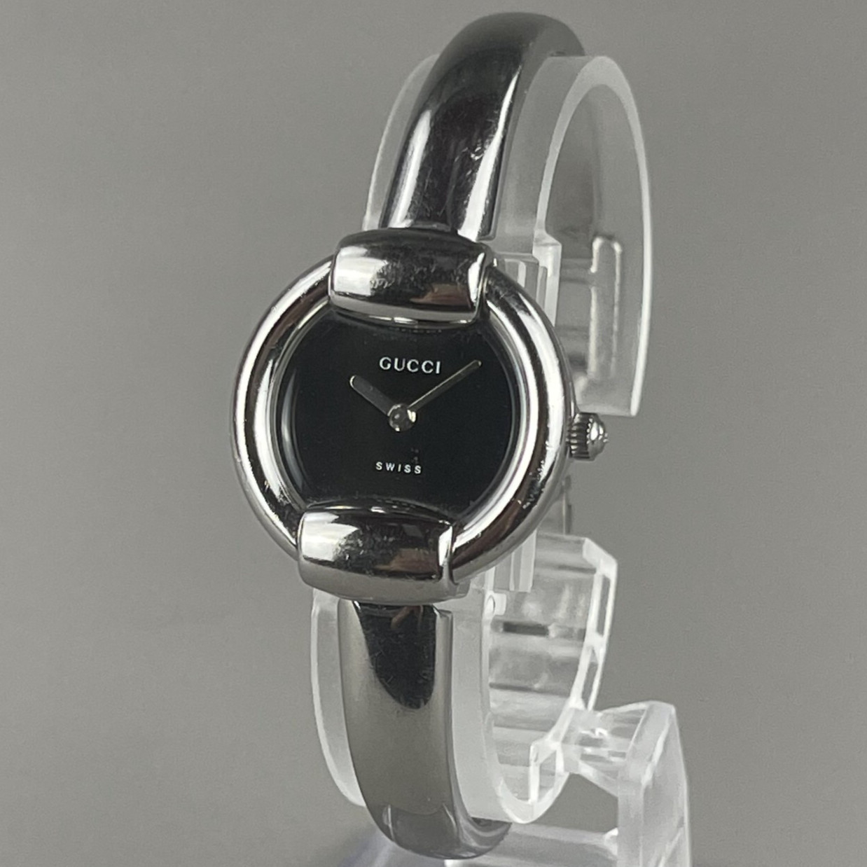 GUCCI Luxury Ladies Watch 1400L Silver SS Bangle Band Quartz New Battery
