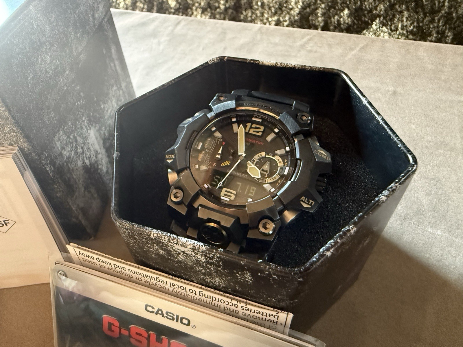Casio G-SHOCK Mudmaster Analog/Digital Altimeter Compass GWG-B1000-1ACR