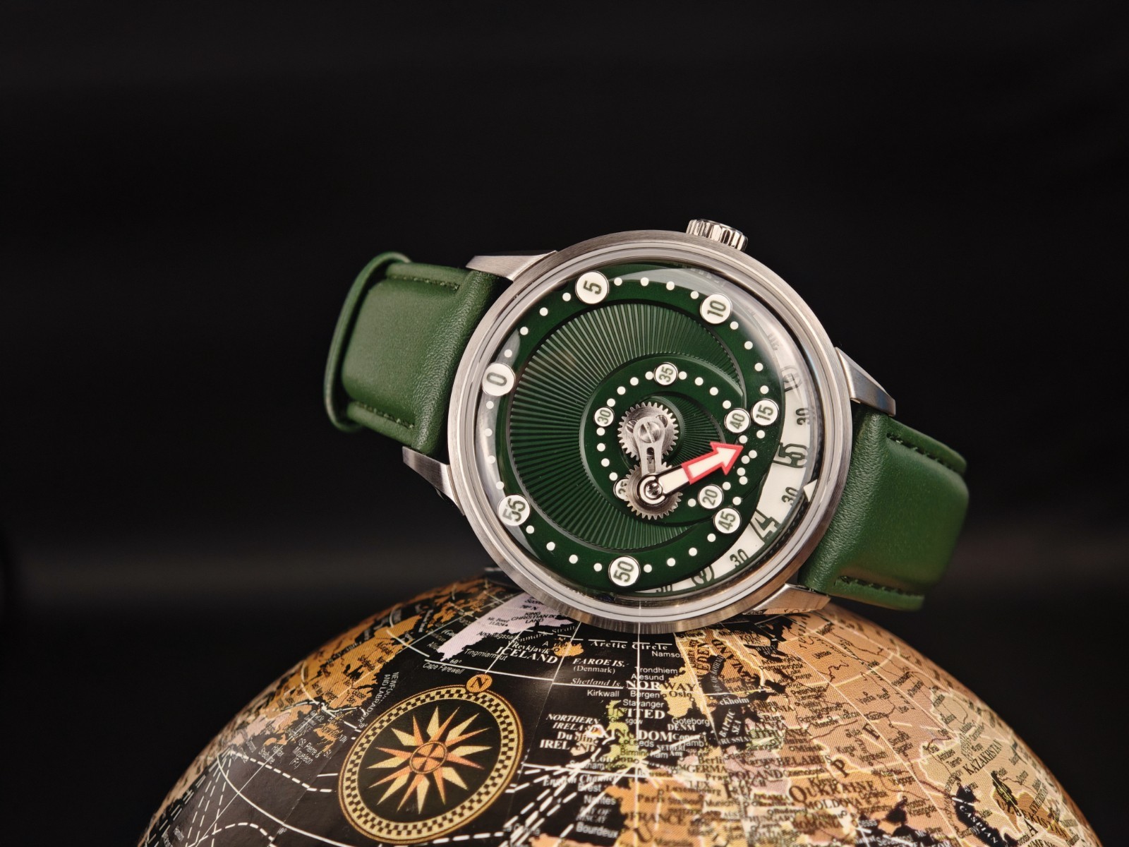 Mandetbread Secret Orbital Automatic Watch Unconventional Time, EU Warehouse