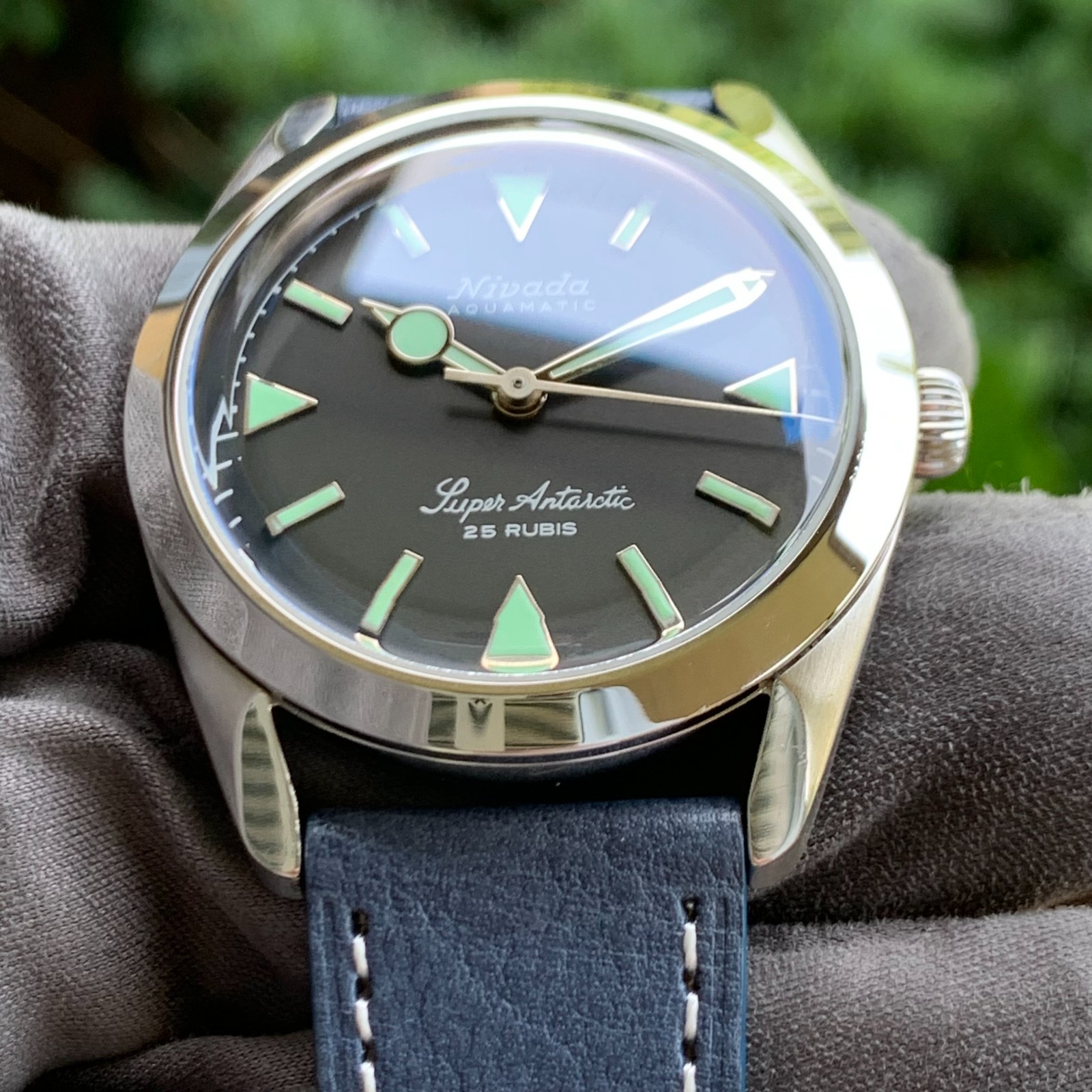Nivada Super Antarctic Green Ref. 32026A17 Automatic 38mm Wristwatch -Box Papers