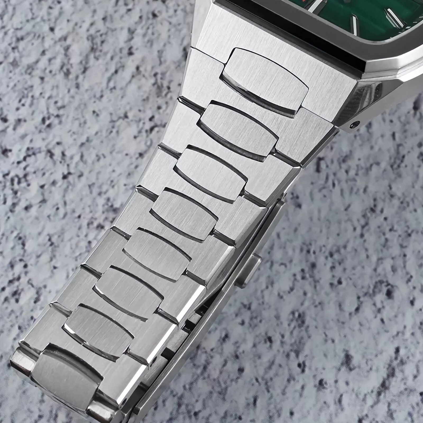 SAN MARTIN SN0145-G Automatic Stainless Steel 39.5mm Barrel Shape Case Men Watch