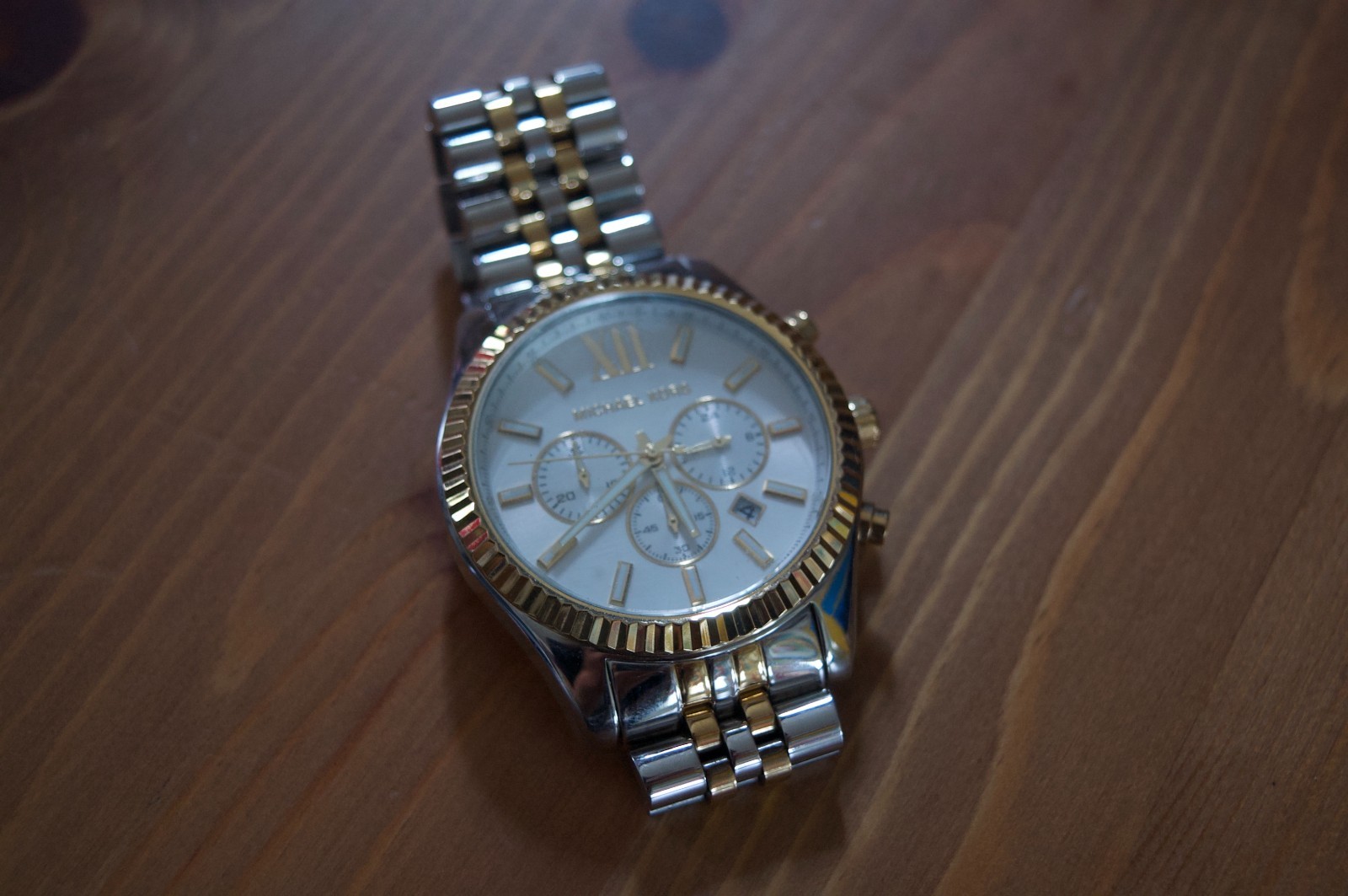 Michael Kors Mens Two Toned (silver and gold) Wristwatch (Needs New Battery)