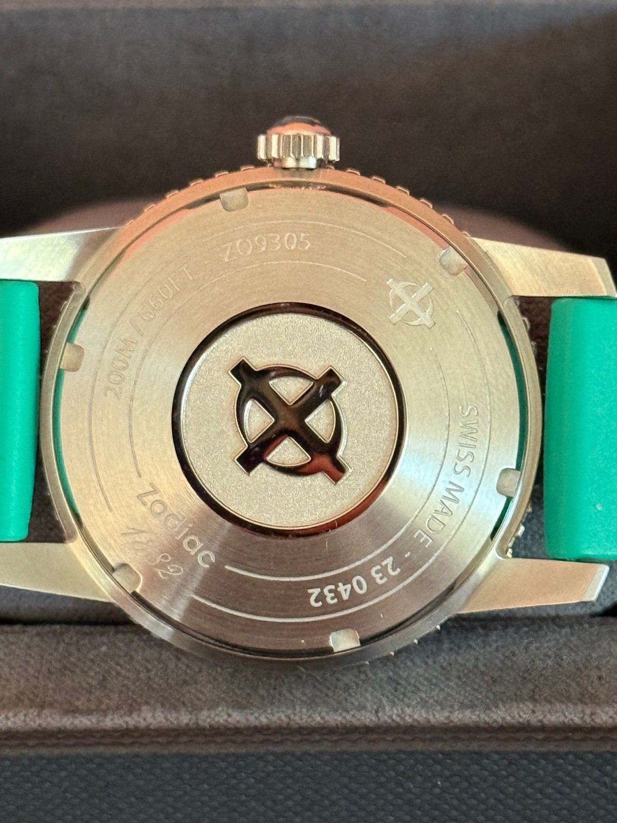 Zodiac Super Sea Wolf Automatic 40mm 200m Diver Green Dial Black Bezel
