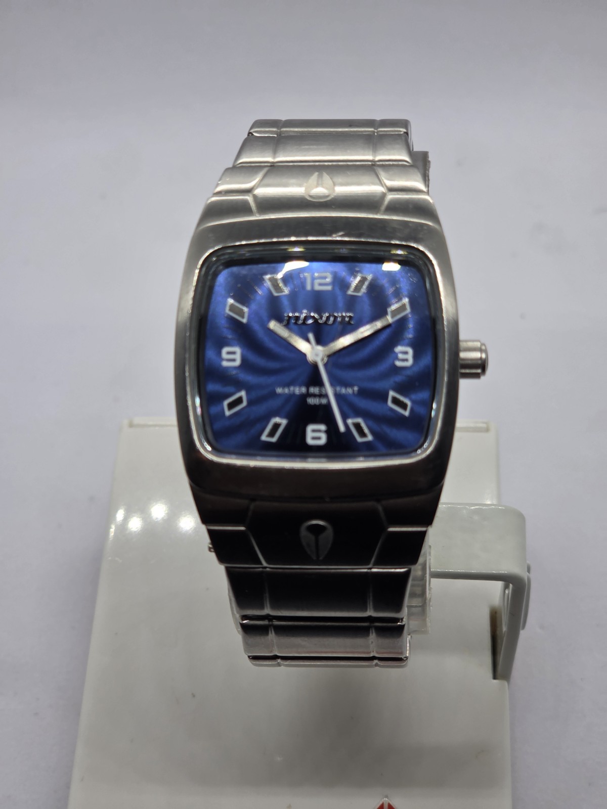 NIXON THE MANUAL