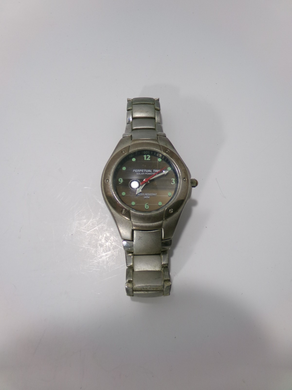 Perpetual Time Quartz Solar Powered Watch – Water Resistent