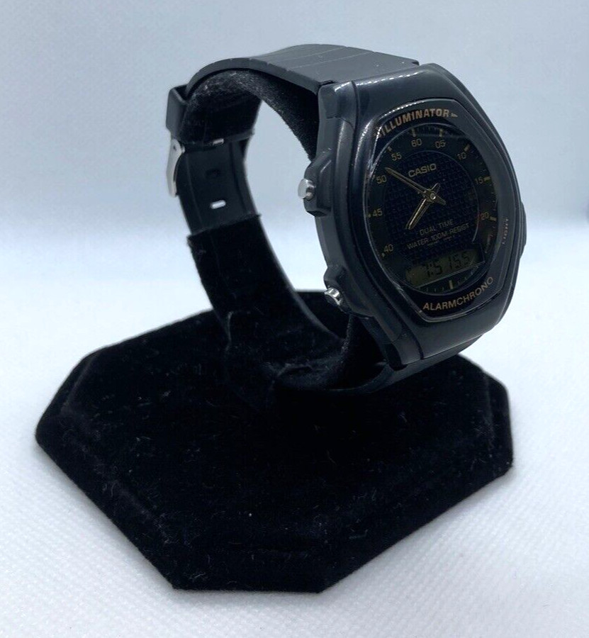 Casio Illuminator Watch Analog/Digital Dual Time Alarm Chrono 1737 AQ-140W