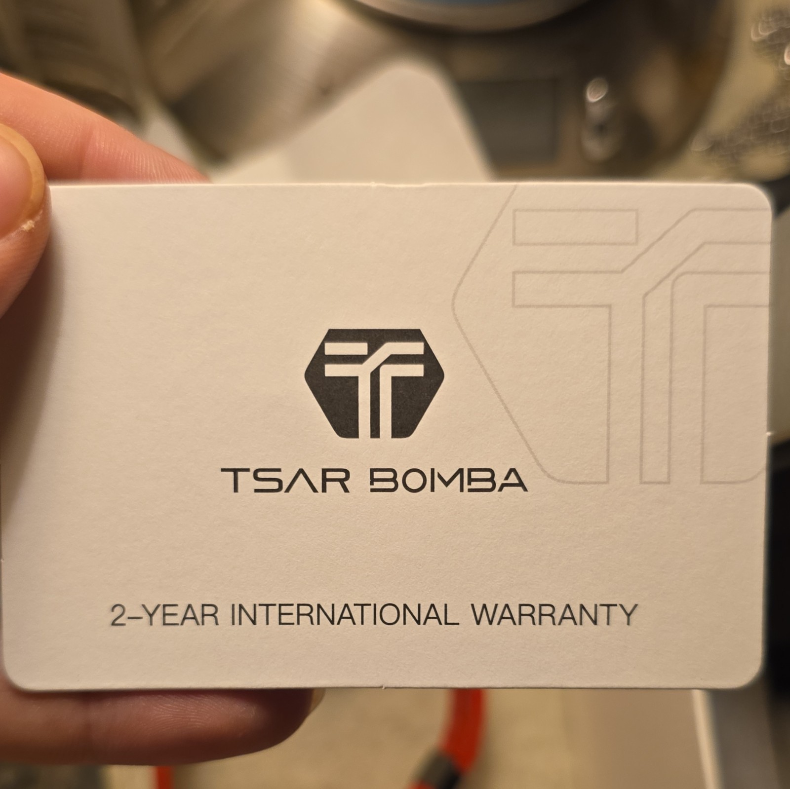 TSAR BOMBA TB8204Q + quick deployment clasp