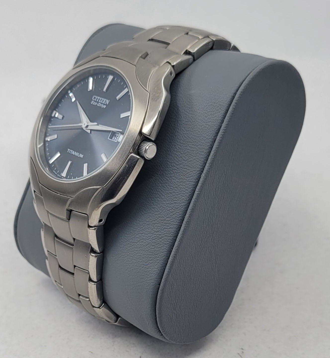 * Citizen Super Titanium 38mm Black Dial Men’s Watch BM7440-51E (Pre-Owned)