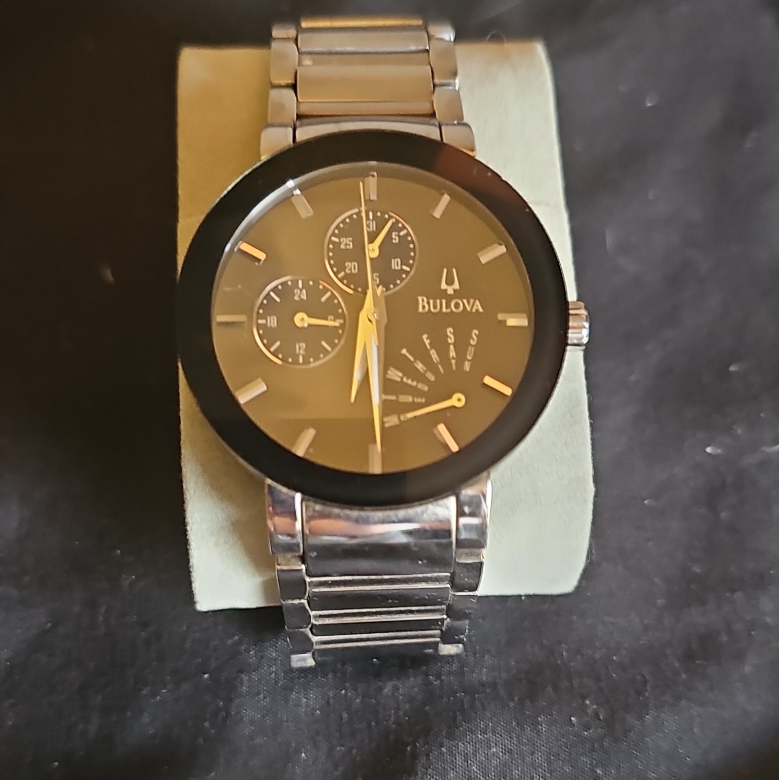 Bulova Futuro Men’s Black Watch – 96C105