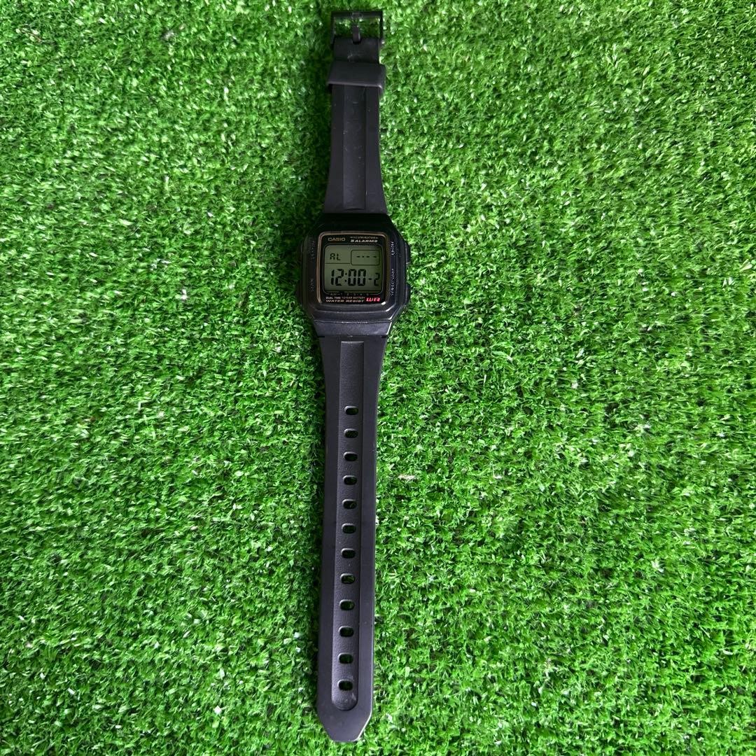 【a180-29】 CASIO F-201WA Digital Watch