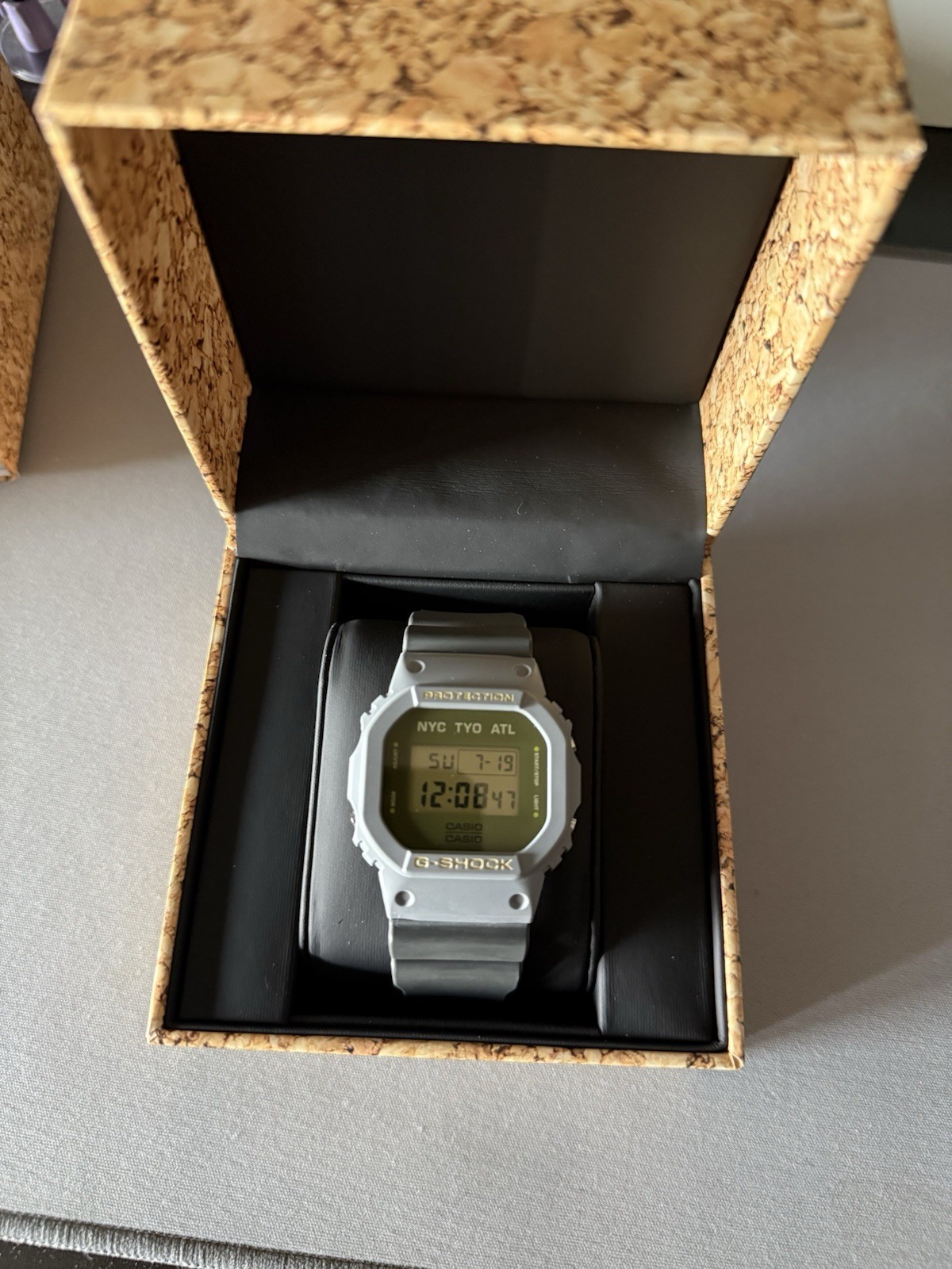 Casio G-SHOCK DW-5600VT Ben Clymer Hodinkee Digital Gray/Green Resin – Pre Owned