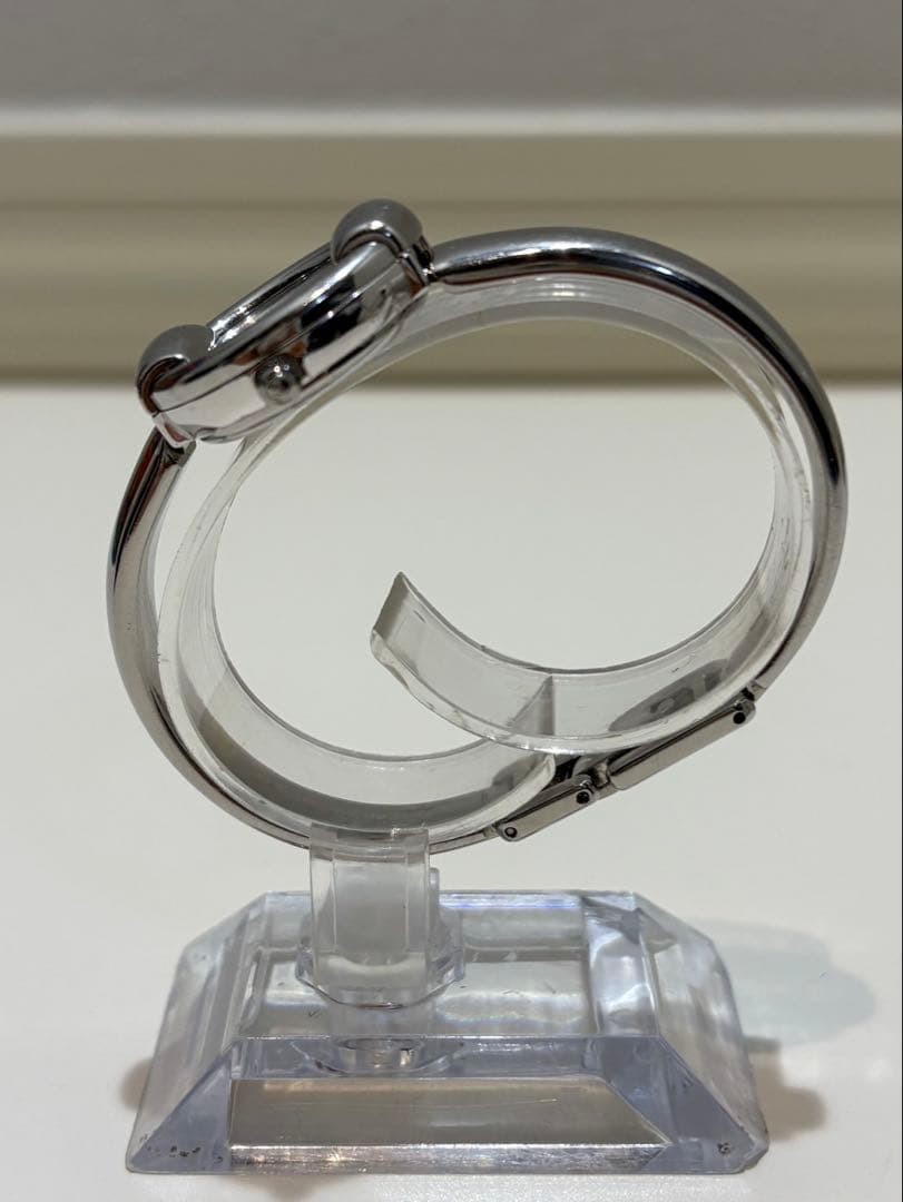 GUCCI 1400L Bangle Watch, Quartz, Working Condition