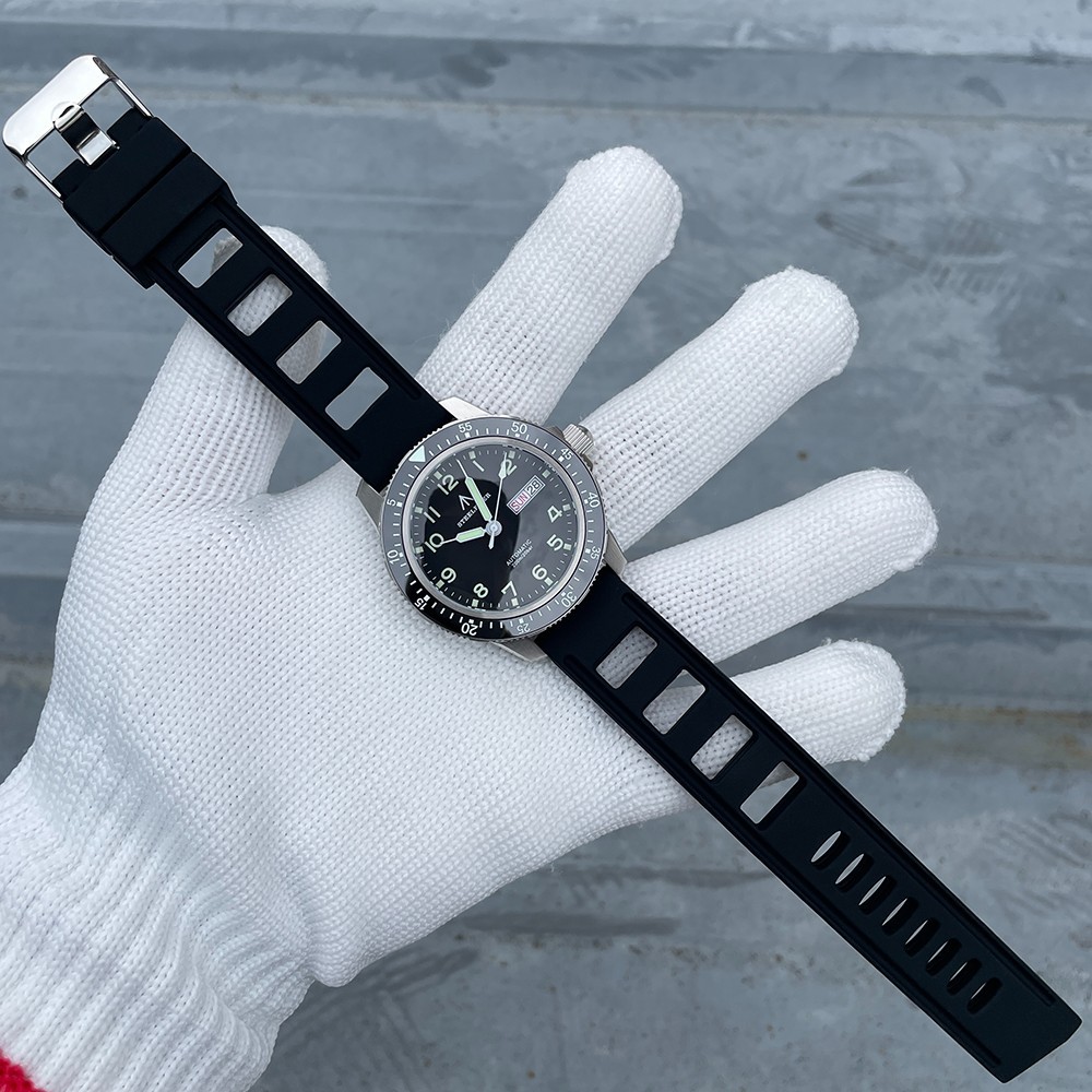 Steeldive Steelflier SF787, Classic Pilot, NH36, Sapphire, Lume, Diving, Rubber