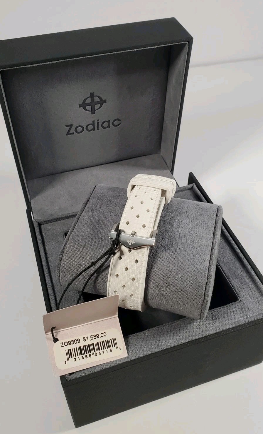 Zodiac Super Sea Wolf Diver Automatic White Teal Dial Rubber Watch ZO9309 $1589