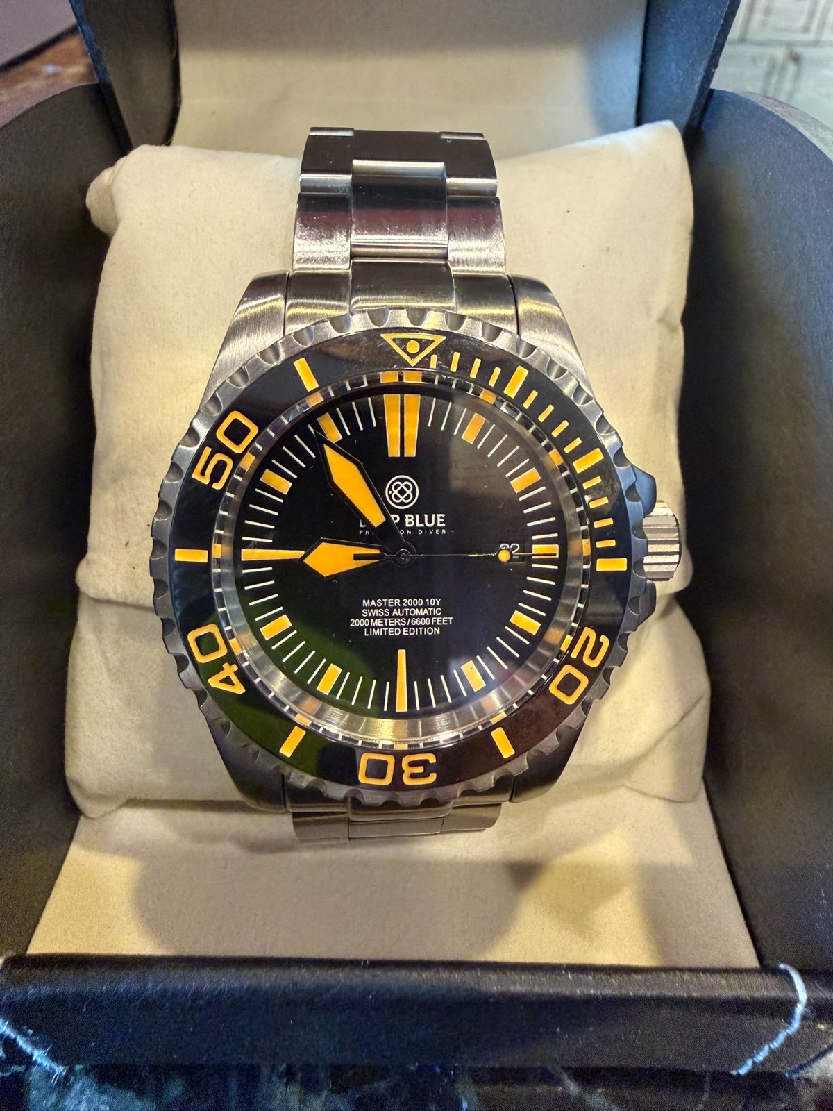 DEEP BLUE MASTER 2000 “10 YEAR ANNIVERSARY” Limited Edition 2000M DIVER