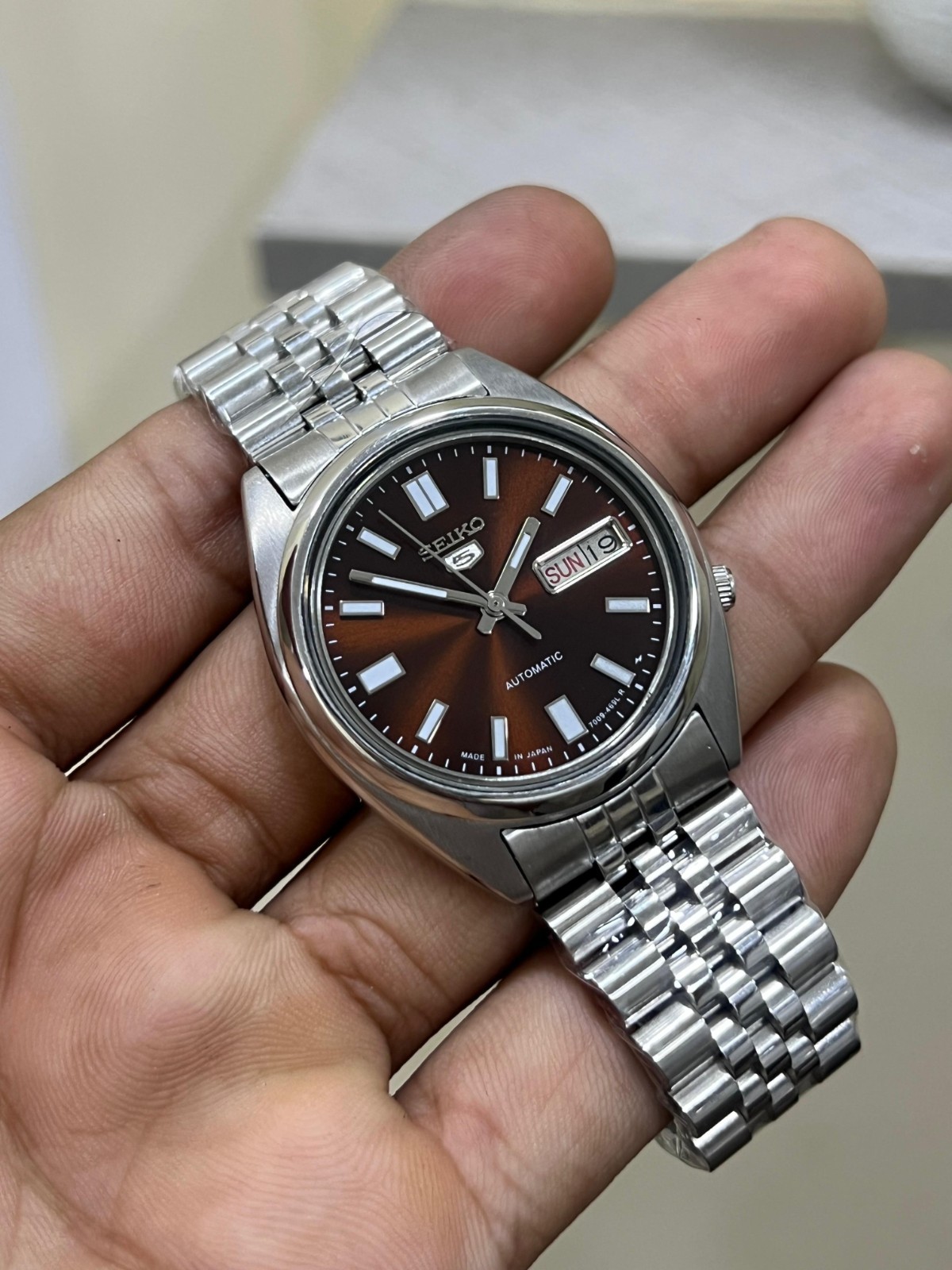 Seiko 5 Automatic Brown Dial Mens Watch Japan Made 7009