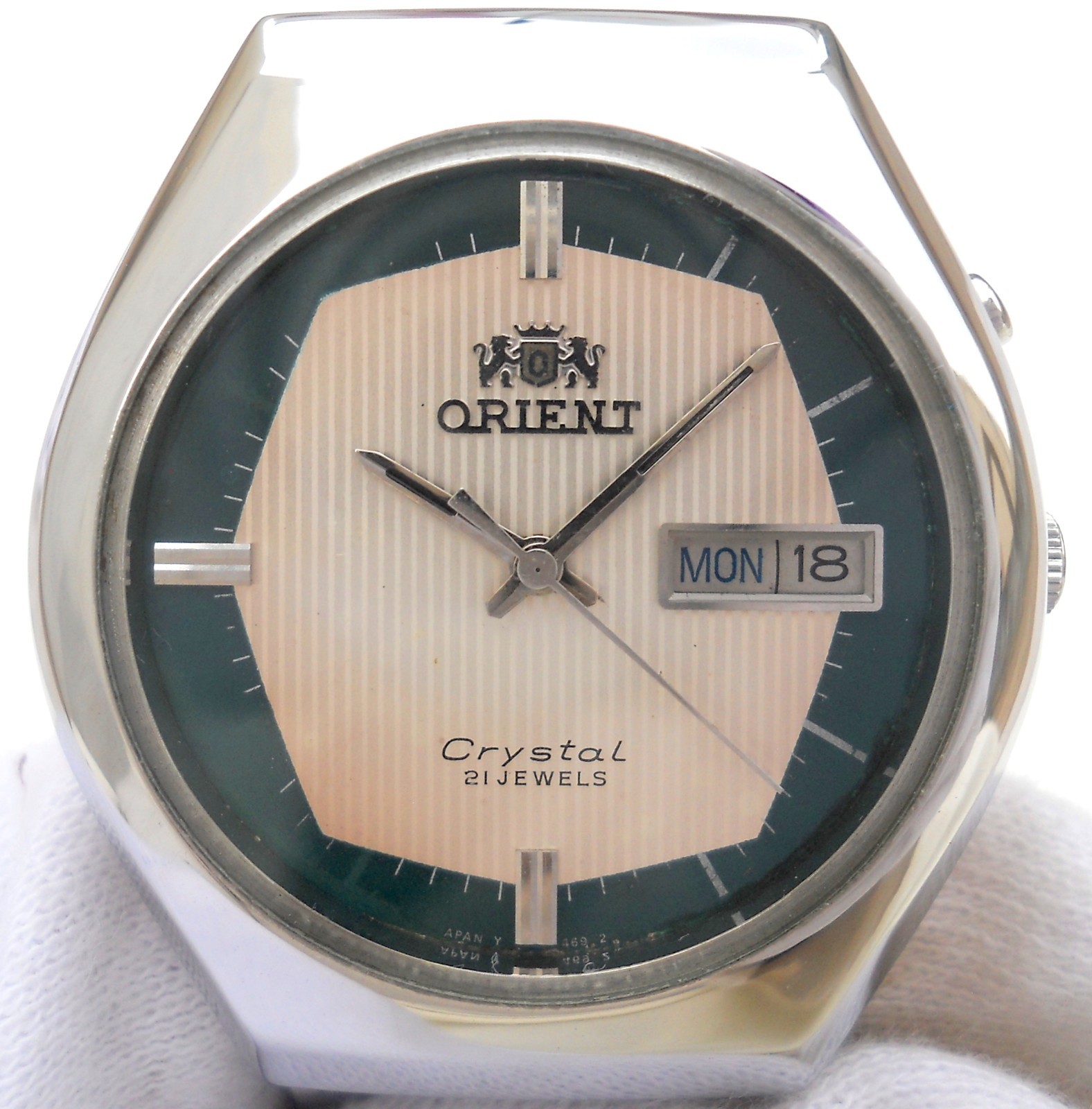 Vintage Orient Crystal Automatic Watch Two-Tone Green White Dial 21J Japan