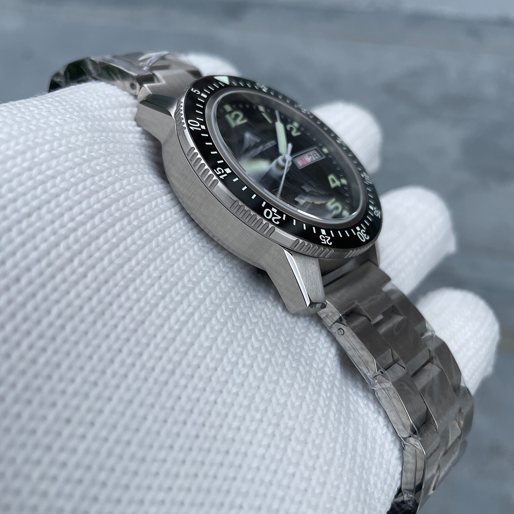 Steeldive Steelflier SF787, Classic Pilot, NH36, Sapphire, Lume, Diving,Bracelet