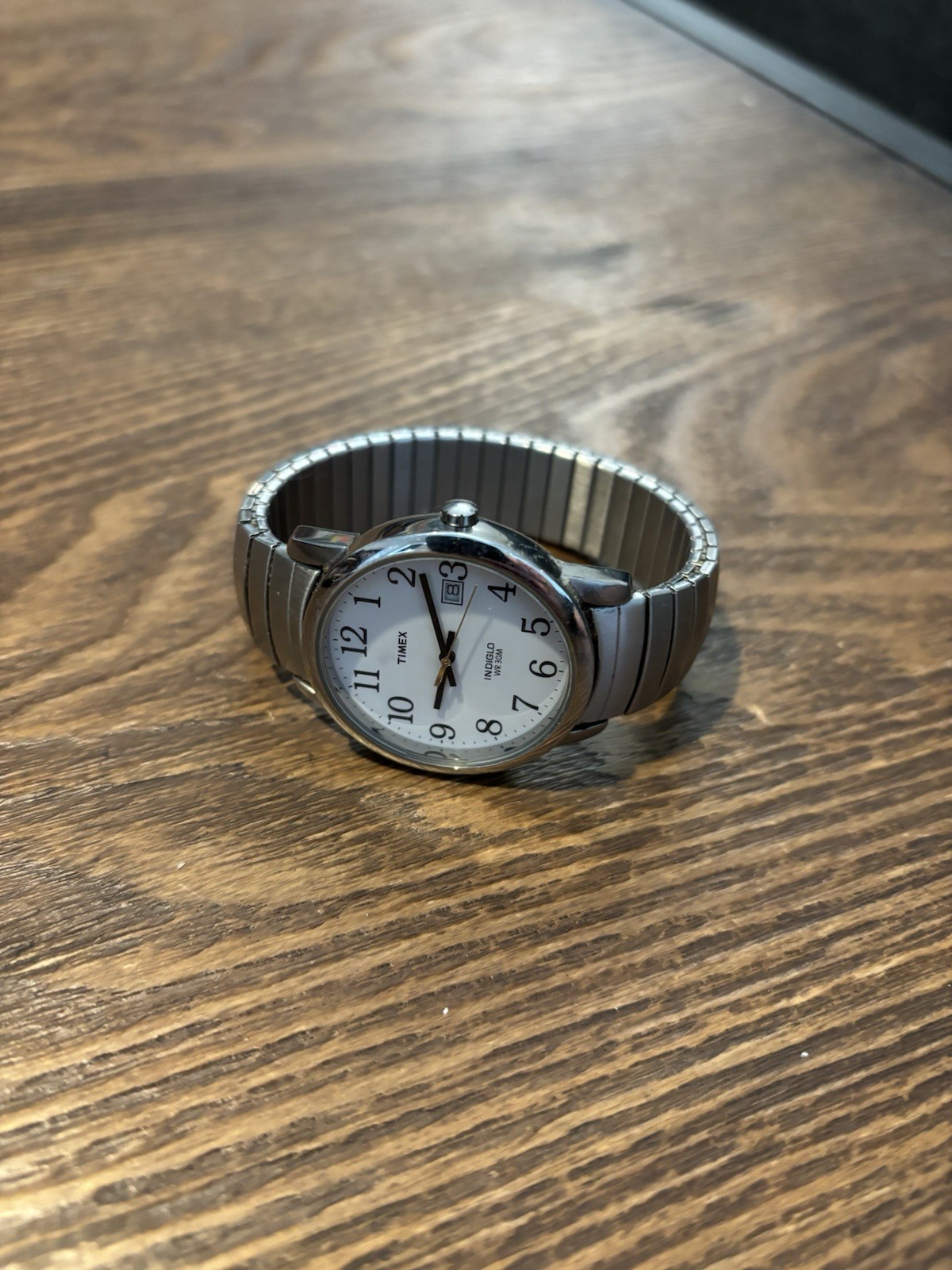 Timex Indiglo White Dial Quartz Date 30m Silver-Tone Watch *New Battery*