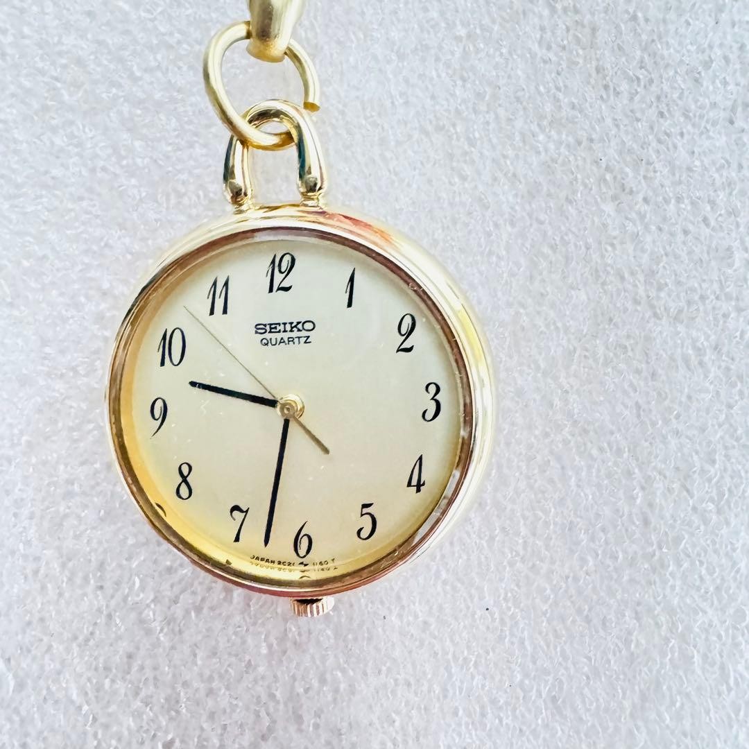 Excellent condition SEIKO pocket watch, gold, quartz, 2.5cm, retro style, batter