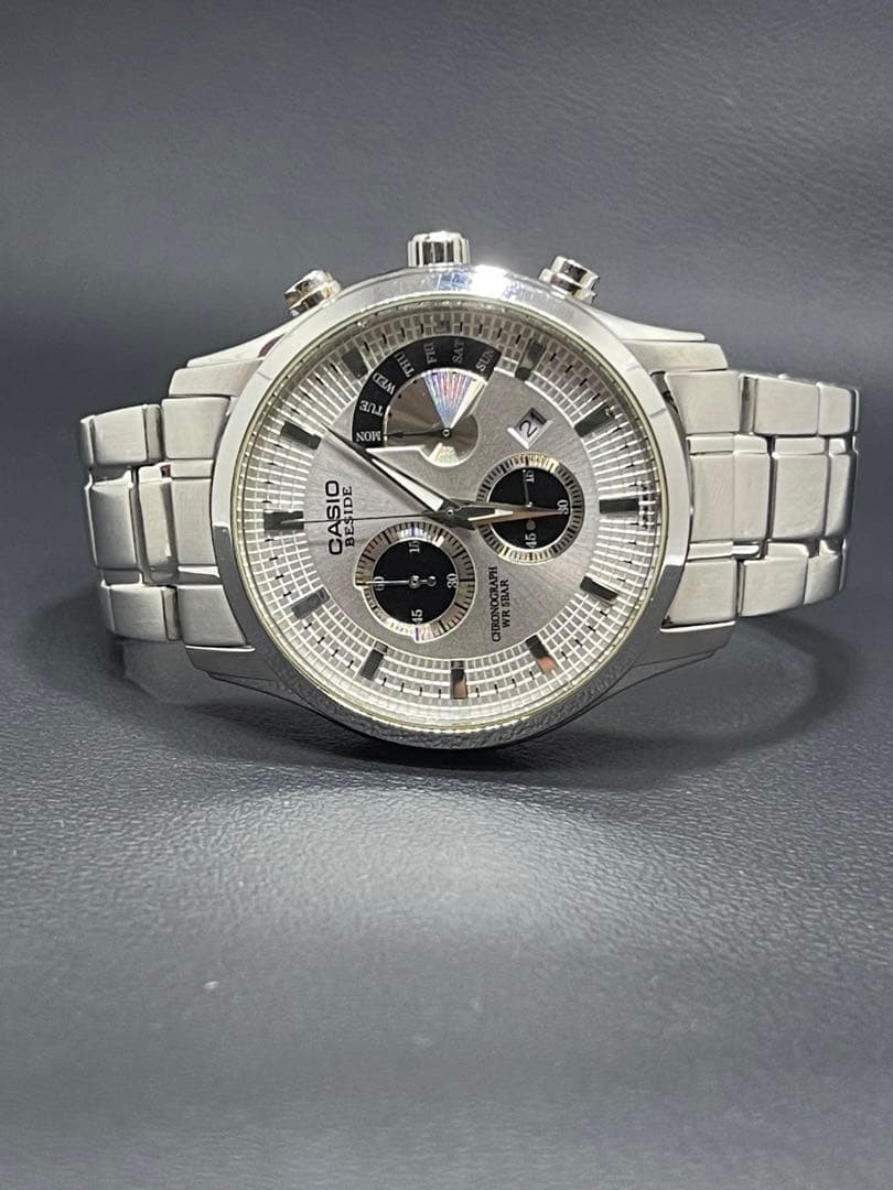 CASIO BEM-501 Silver Quartz Chronograph