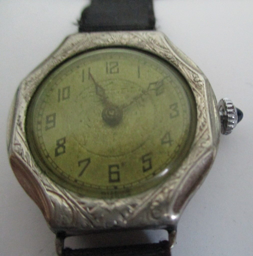 Antique 1920s HAYNE Swiss 16-Jewel Art Deco Ladies Wristwatch – 14K GF fancy cro