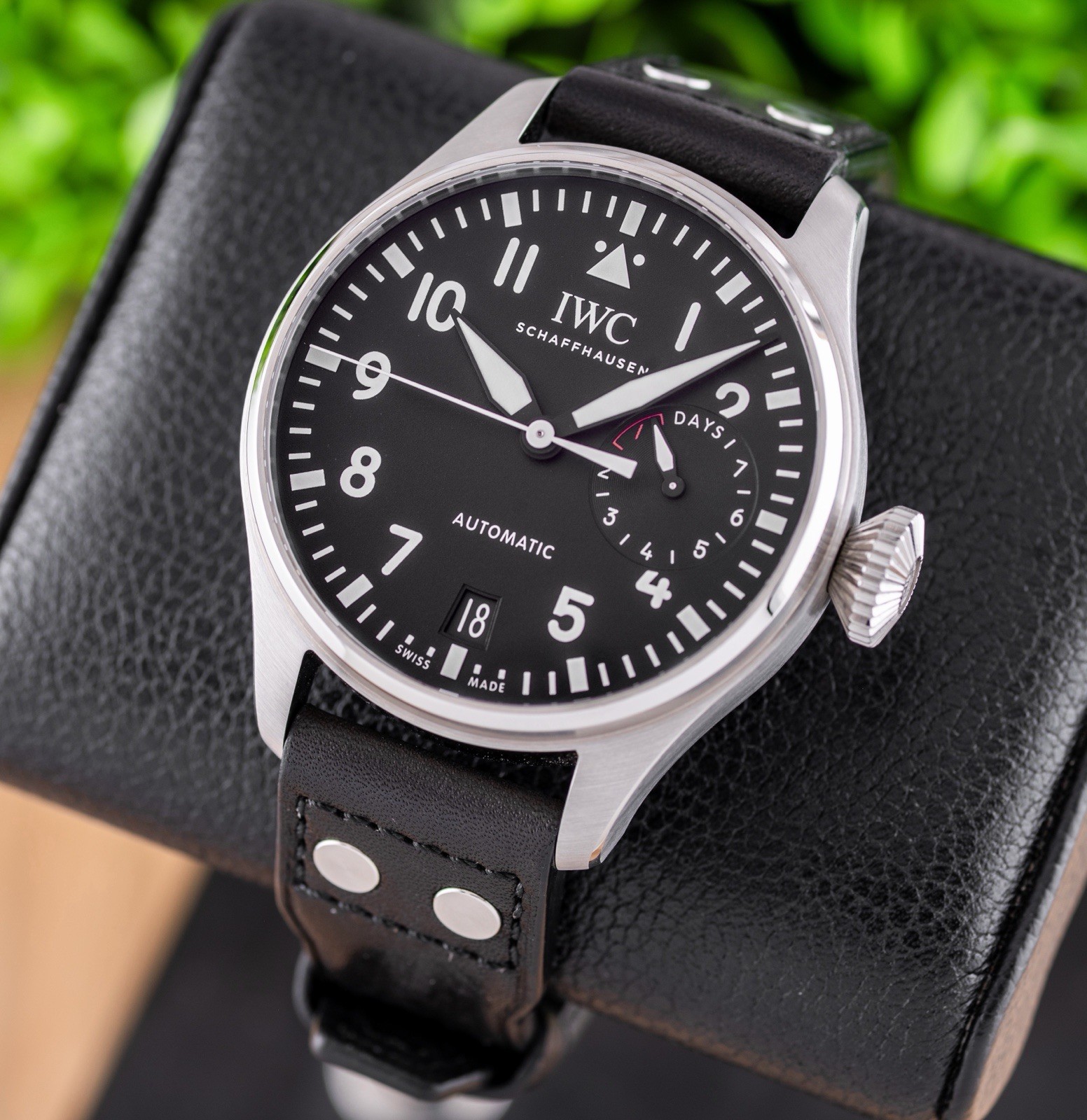 IWC Big Pilot’s Watch 7 Day Power Reserve IW501001 with Box & Papers!!
