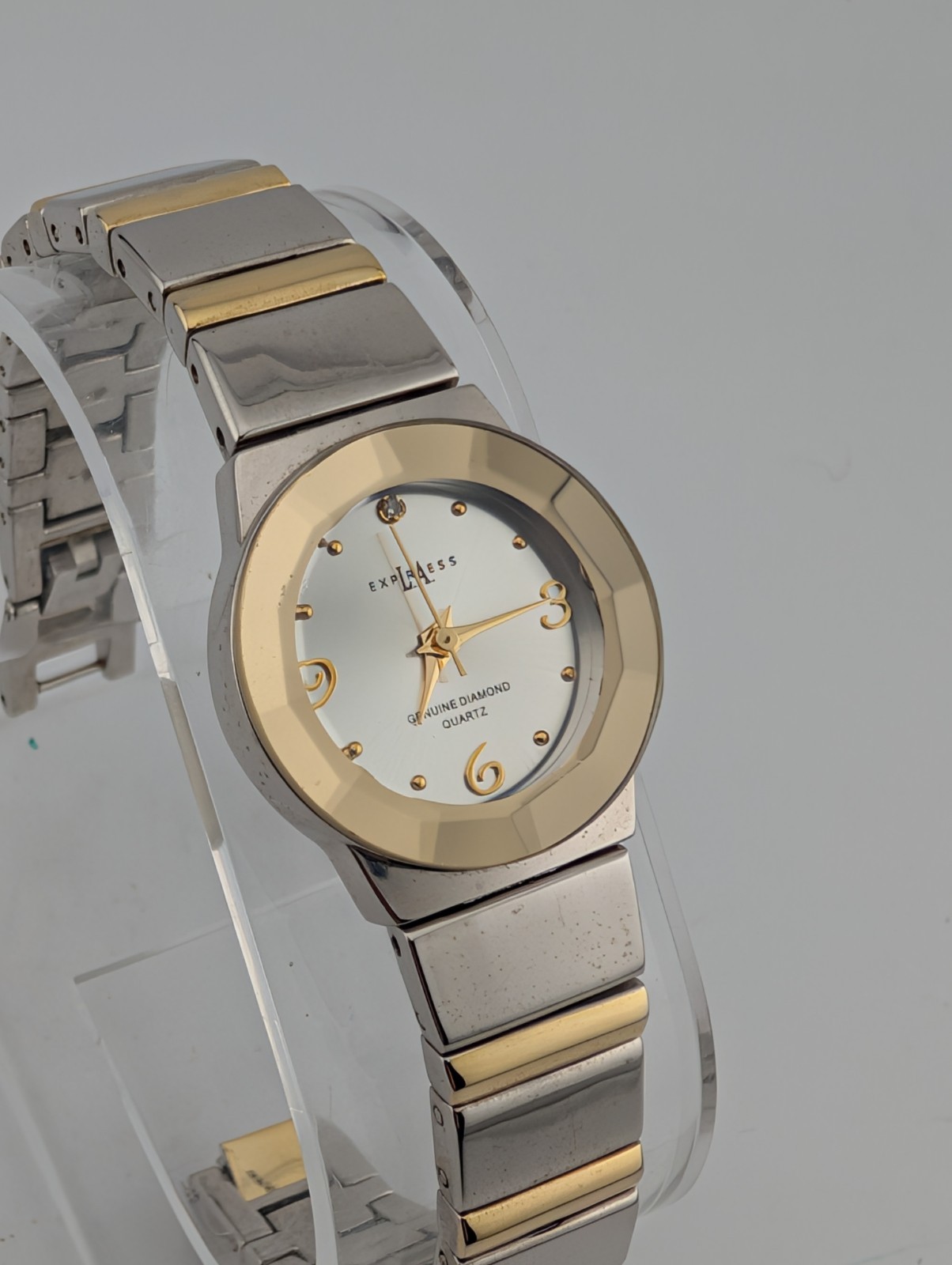 LA Express Genuine Diamond Watch Women 23mm Case Two Tone 7″ Band- New Battery