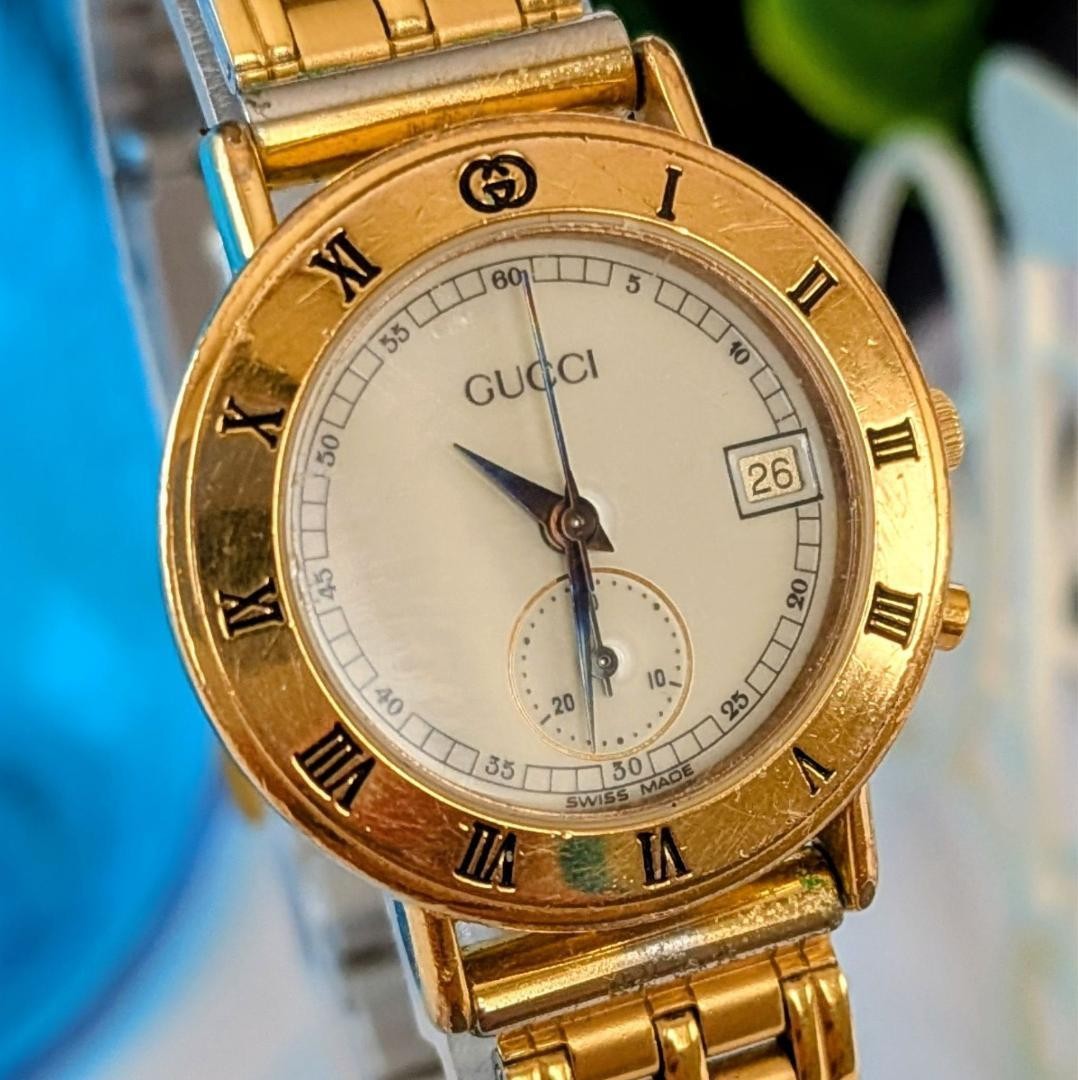 Gucci Women’s Beige Ivory Quartz Wristwatch Stopwatch Function Japan Rare 07548